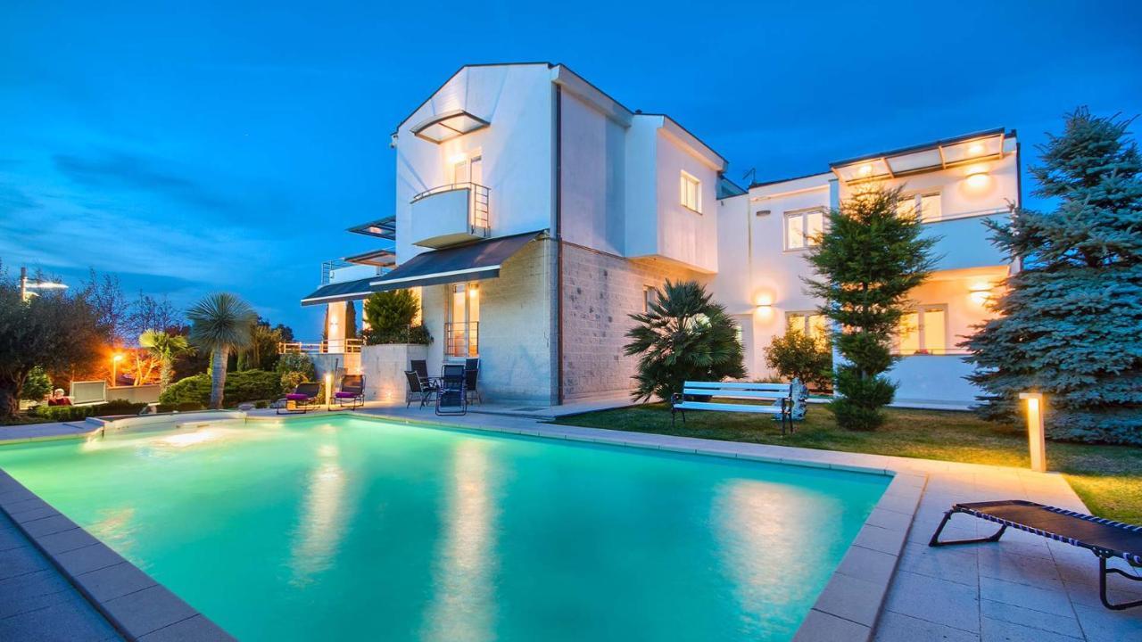 Villa Luxury Nicol With Pool And Sea View 300m From The