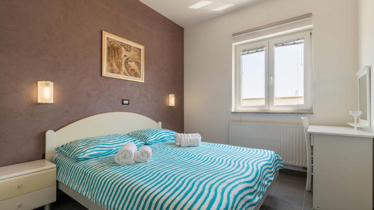 Villa Luxury Nicol With Pool And Sea View 300m From The